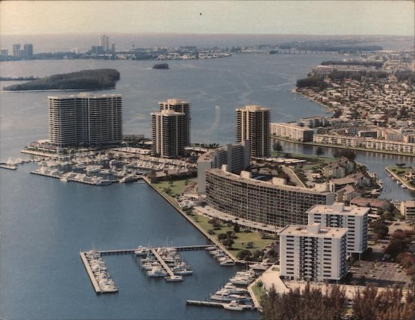 North Palm Beach, Florida FL Old Port Cove Marina Map Large Format Postcard