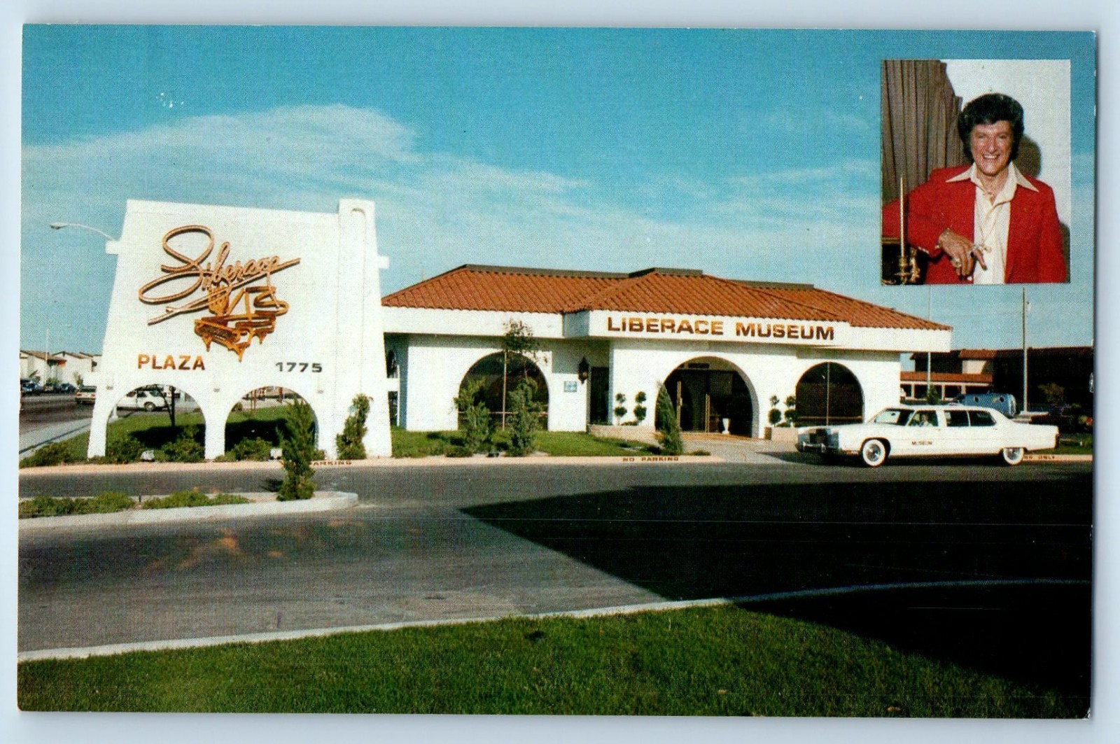 1980 Liberace Museum Liberace Autograph Signature Las Vegas NV Vintage Postcard