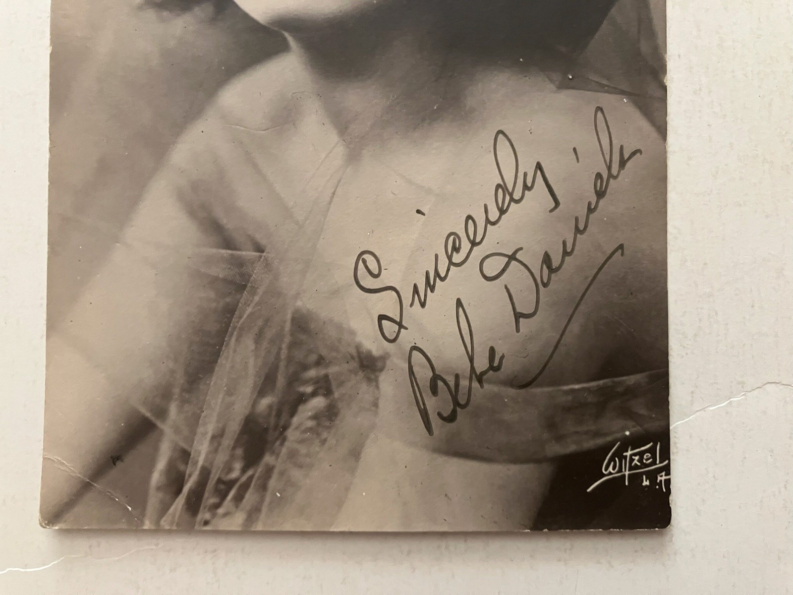 Early 1900’s Bebe Daniels Moviestar Original Signature On Printed Postcard