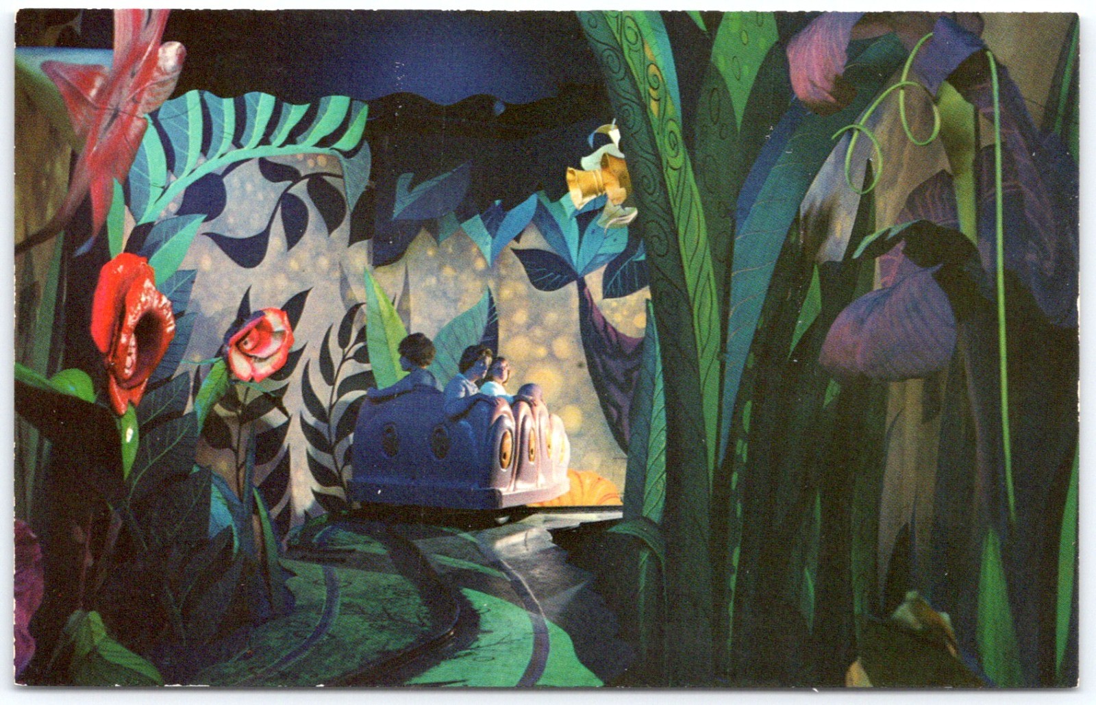Postcard CA Anaheim California Disneyland Fantasyland Alice In Wonderland C134