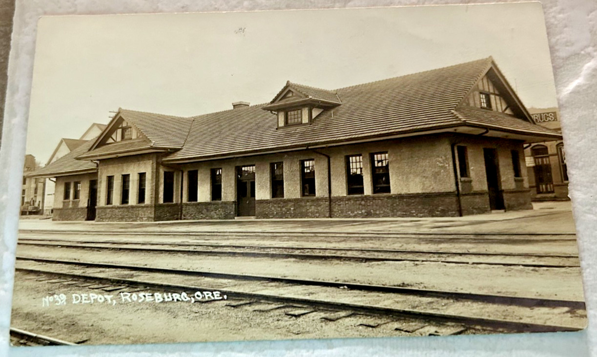 REAL PHOTO-UNS Patterson from tone: #39-Depot, Roseburg, Ore-AZO-4-up 1904-1918