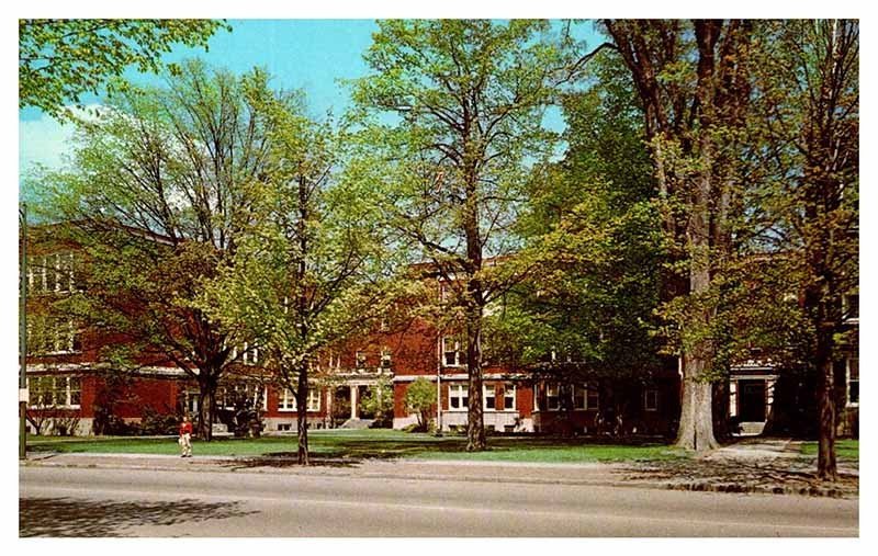 Postcard SCHOOL SCENE East Aurora New York NY j/05 AQ2284