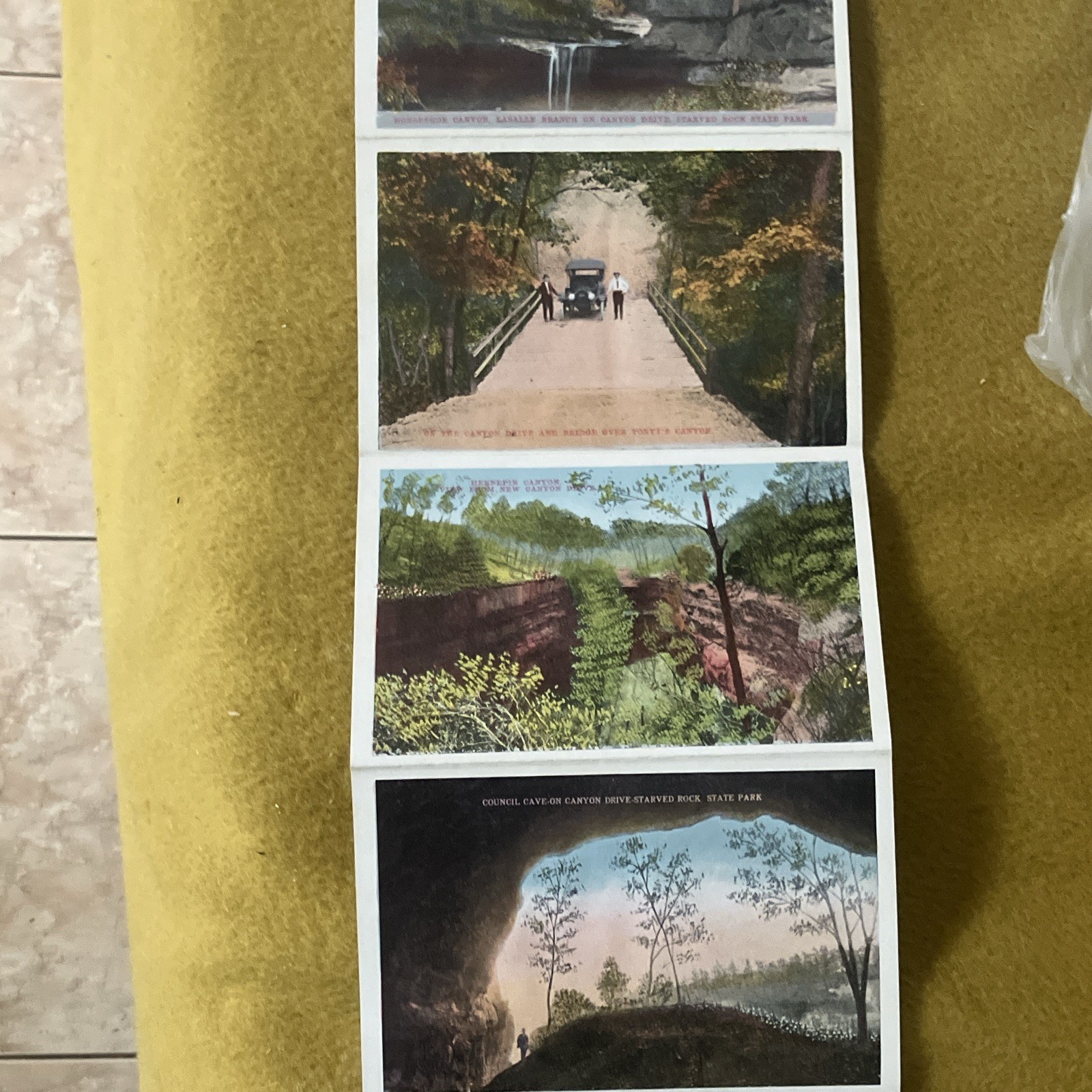 Vintage 30s-40s Fold-Out Souvenir Folder Indian Days at starved Rock 11 set