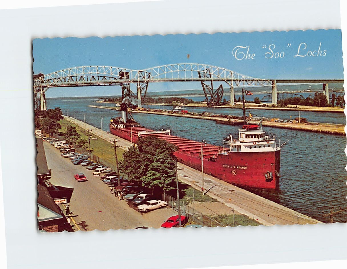 Postcard The Soo Locks, Sault Ste. Marie, Michigan