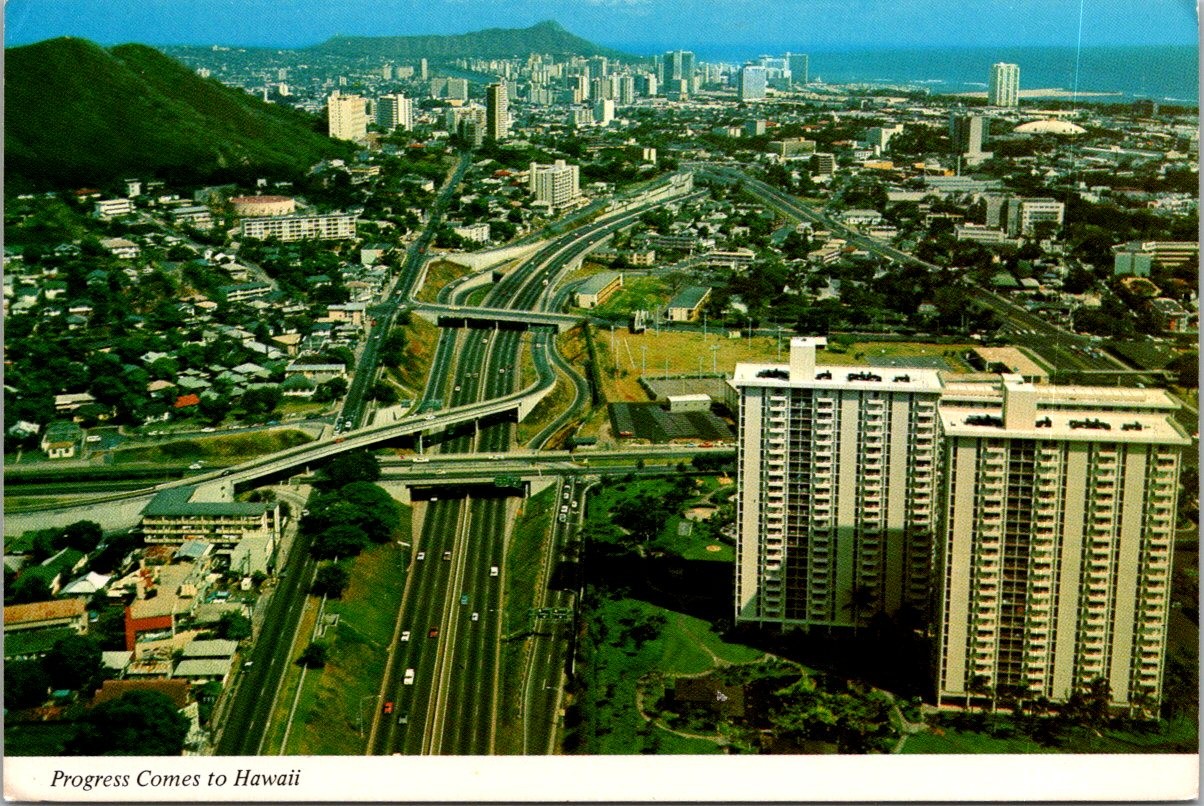 Honolulu Hawaii Aerial View with Freeways Continental Postcard A774