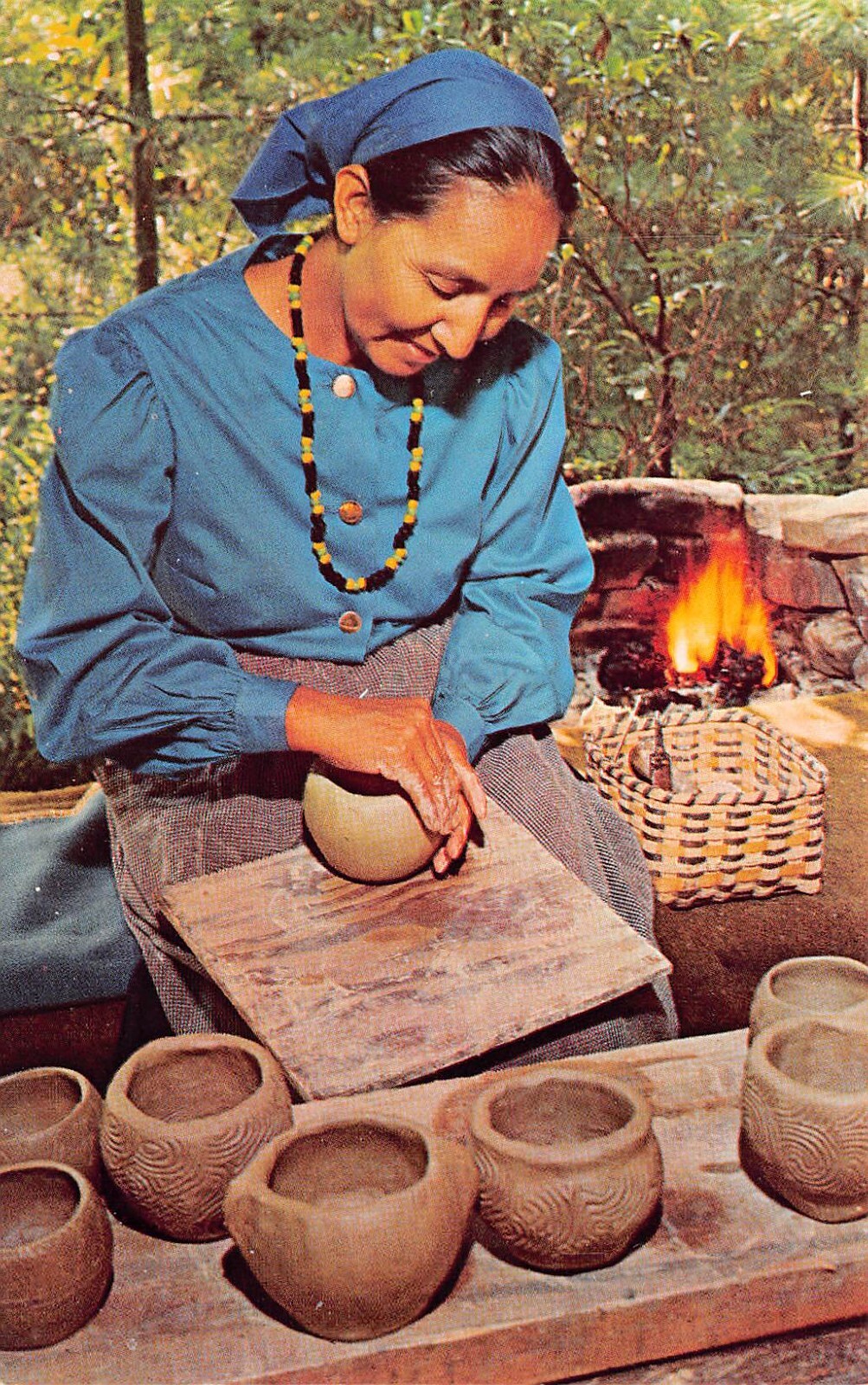 Cherokee NC Amanda Swimmer Pottery Mabel Bigmeat Student Pots Vtg Postcard C41