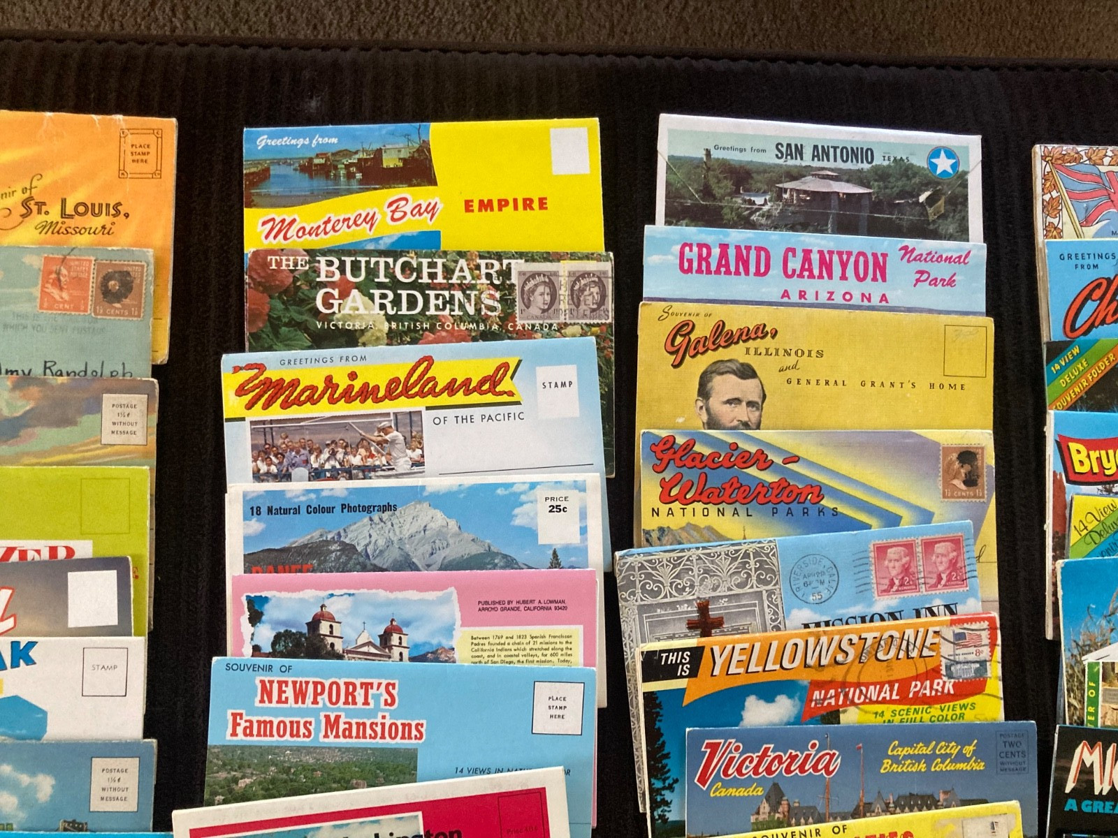 Lot of 120 Souvenir Folders Photo Booklets Postcards
