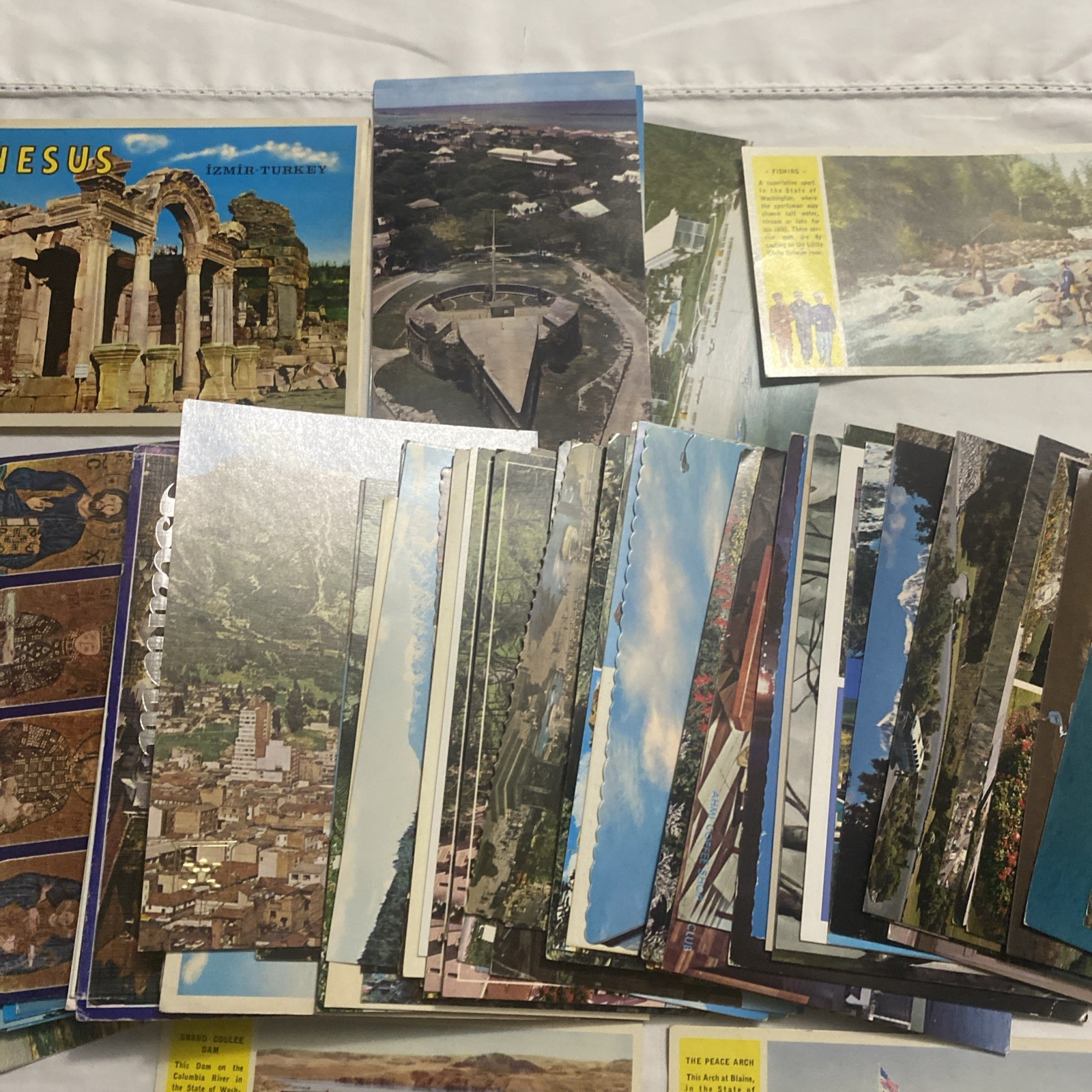 LOT OF 100 Old VINTAGE POSTCARDS Various Locations, some new and some used