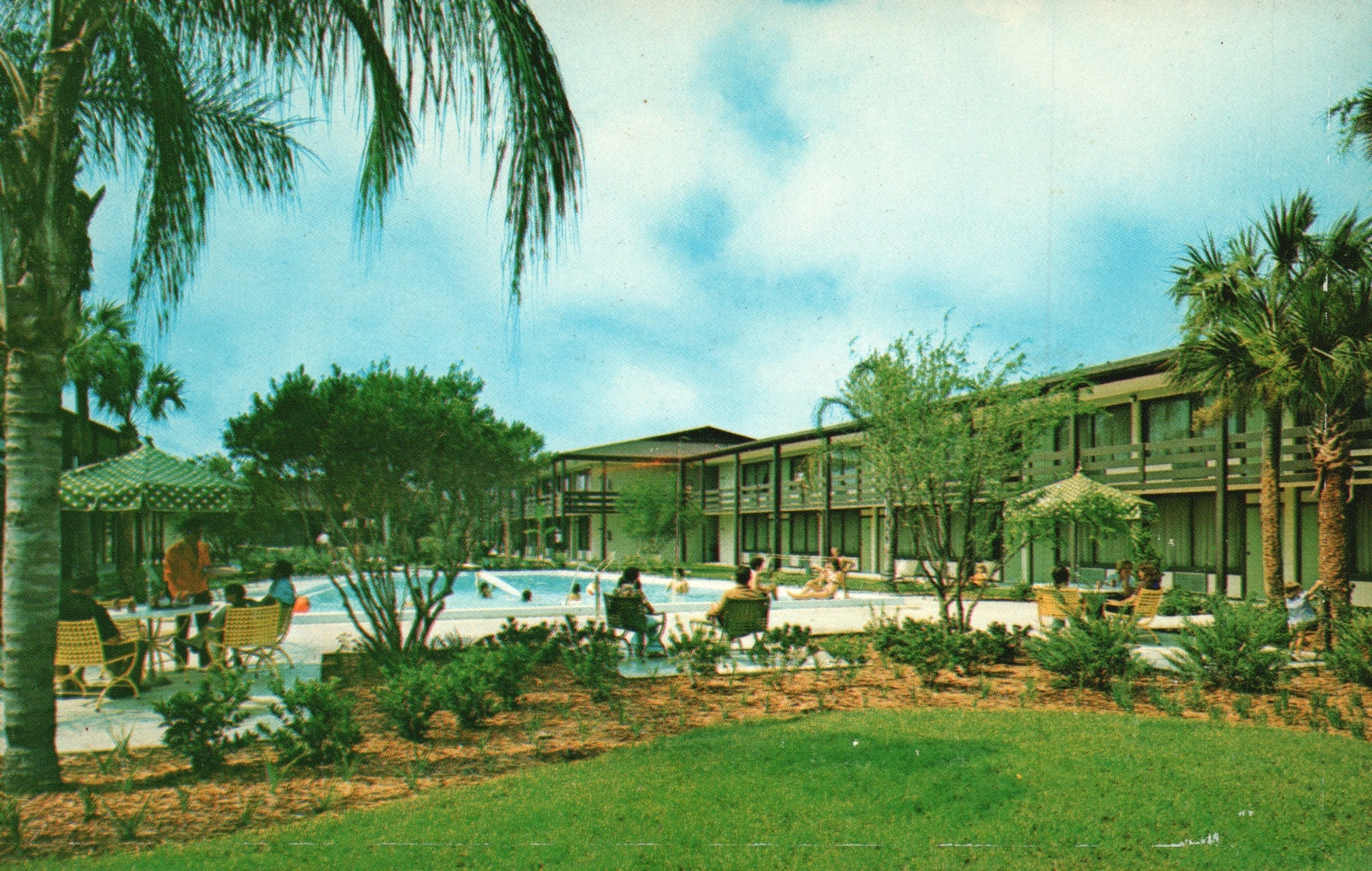 Terrace Red Carpet Inn Hotel Garden Swimming Kissimmee Florida Vintage Postcard