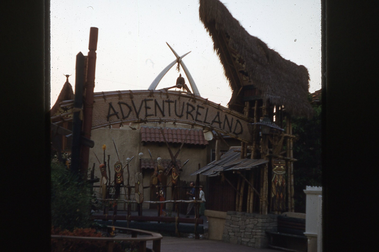 Excellent 1956 Disneyland Adventureland Entrance 35mm Kodachrome Photo Slide