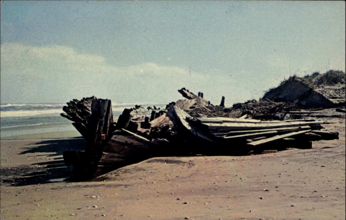 Shipwreck Outer Banks North Carolina vintage postcard m379