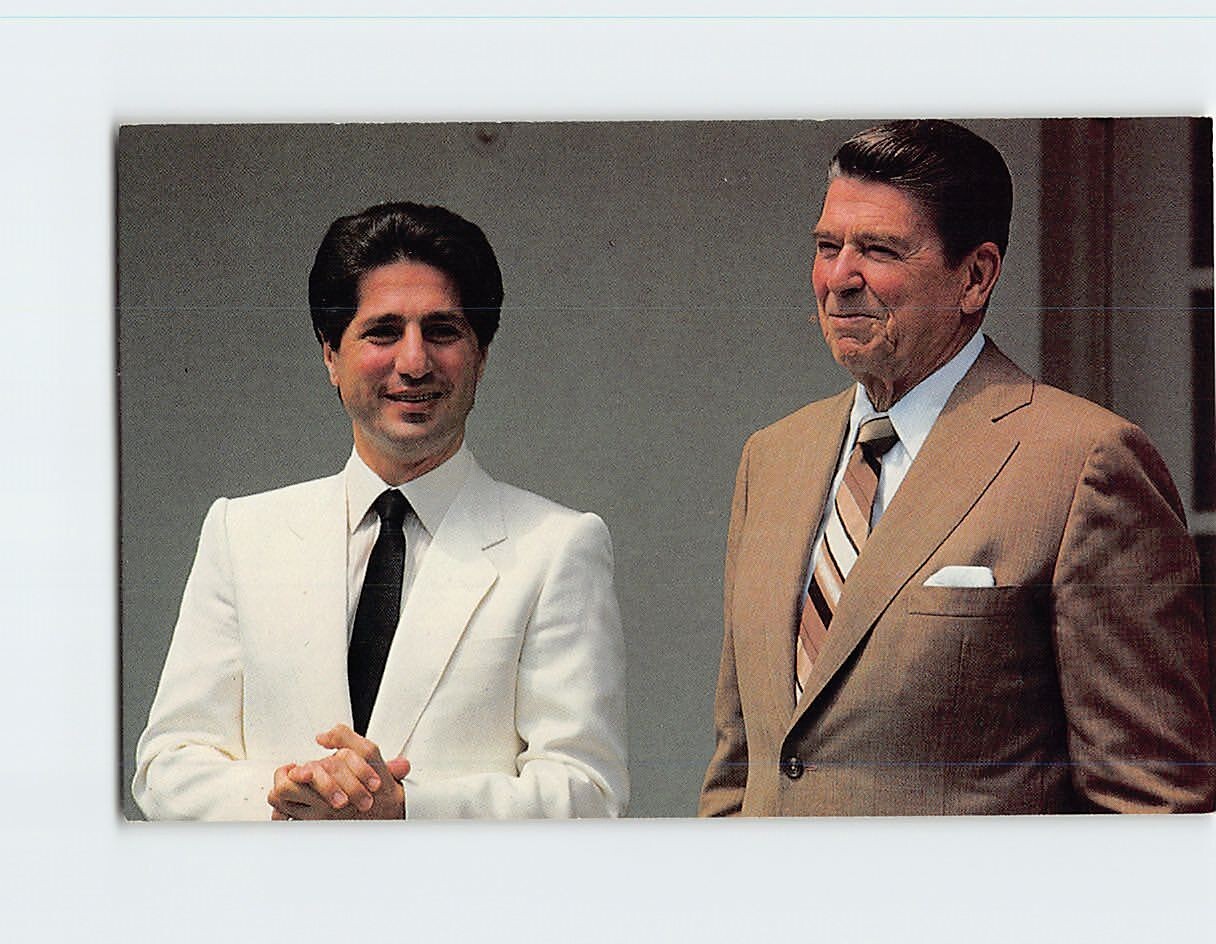 Postcard President Reagan meets with Lebanon’s President Amin Gemayel Asia