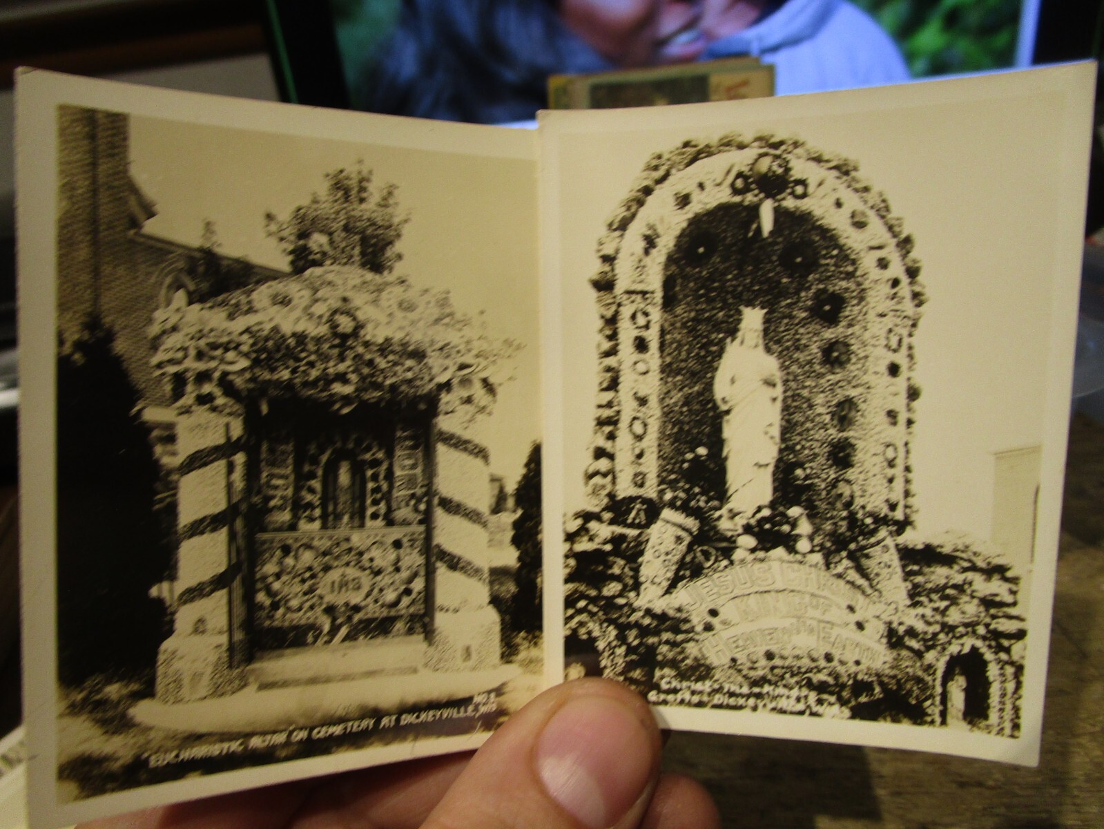 SOUVENIR VIEWS POSTCARD FOLDER Dickeyville Wisconsin Grotto Catholic Virgin Mary