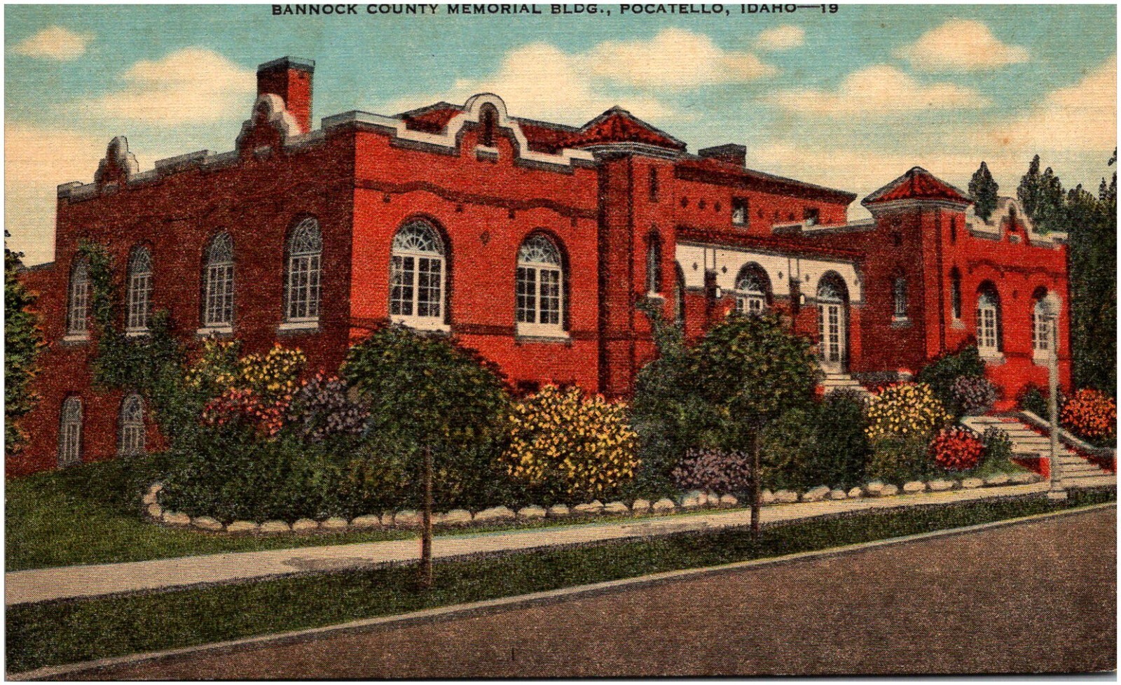 Bannock County Memorial Building in Pocatello Idaho ID 1930s Linen Postcard