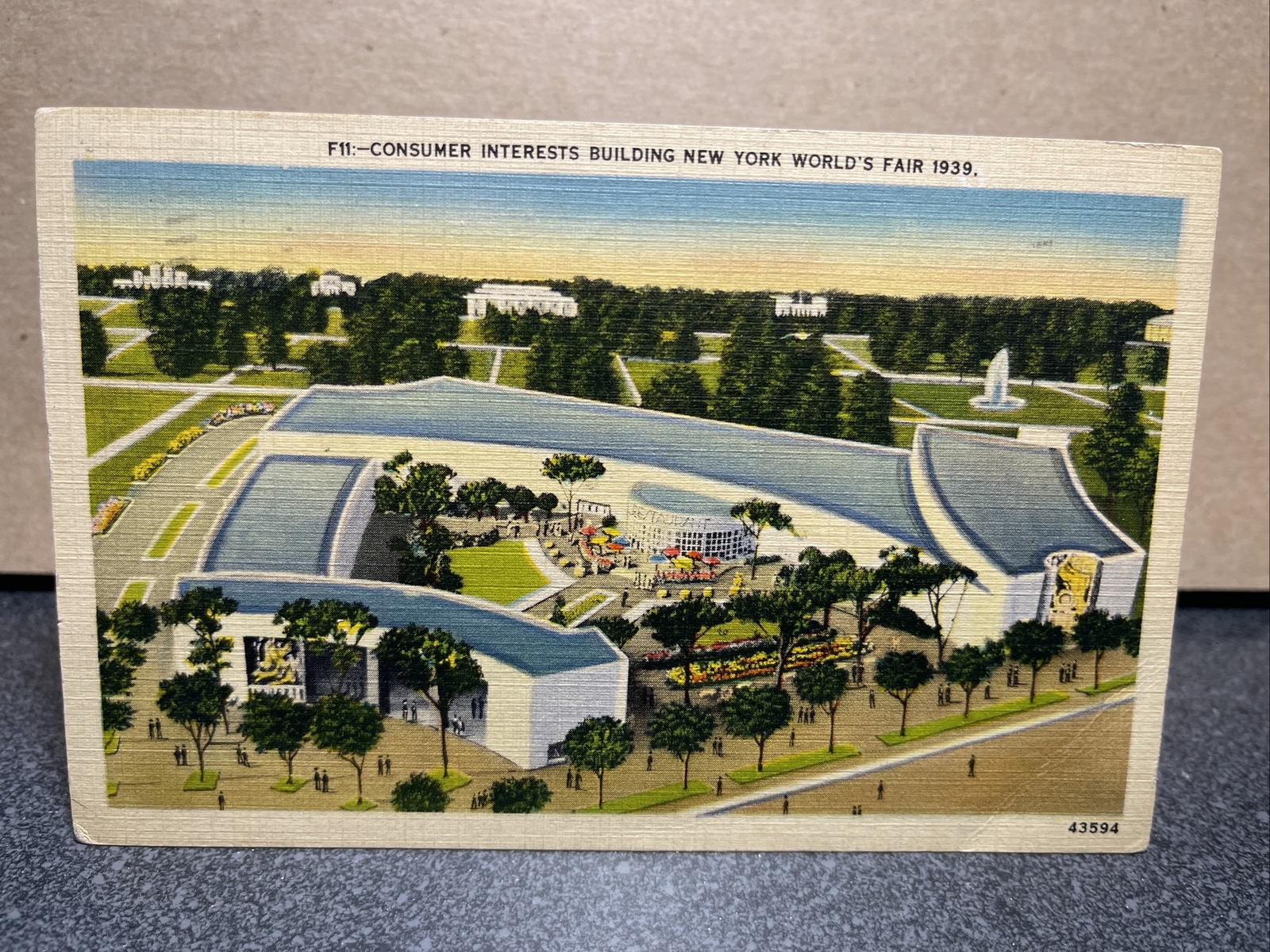 Consumer Interest Building New York Worlds Fair 1939 Postcard￼