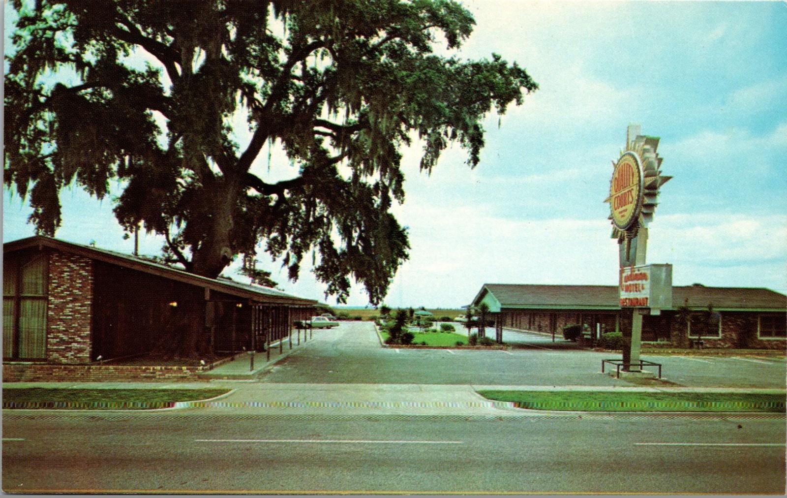 Carolinian Motel Georgetown South Carolina Postcard Unposted Dexter Press USA