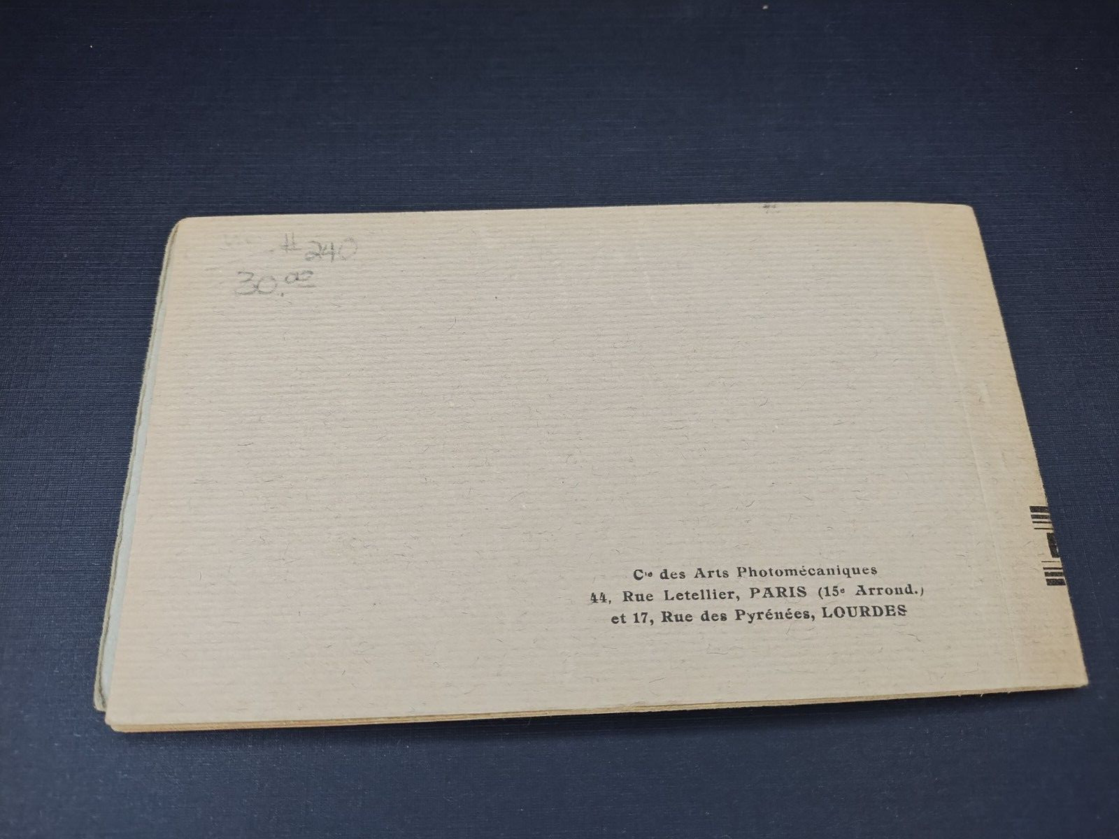 Lyon. France 10 Vintage Detachable Postcards de Lyon Serie 2, unposted unmarked