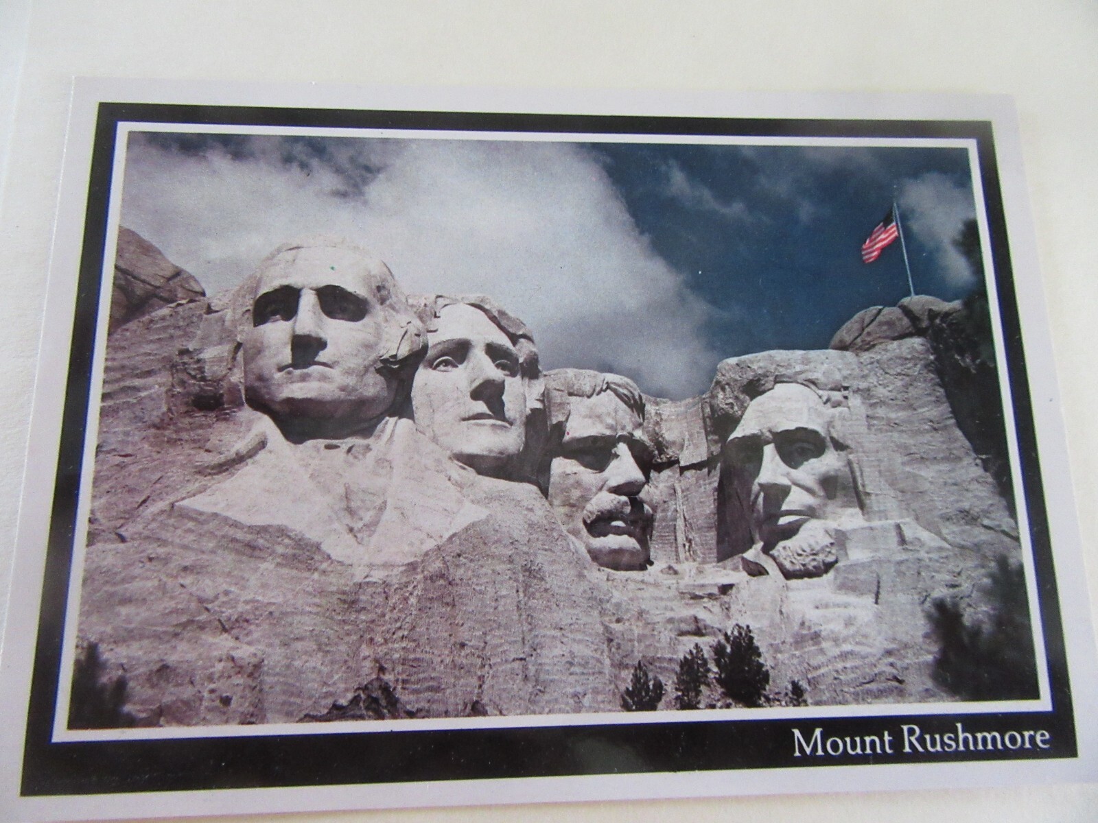 1976 Bi-Centennial Postcard Flag Flown Over Mount Rushmore Memorial 7-4-1976
