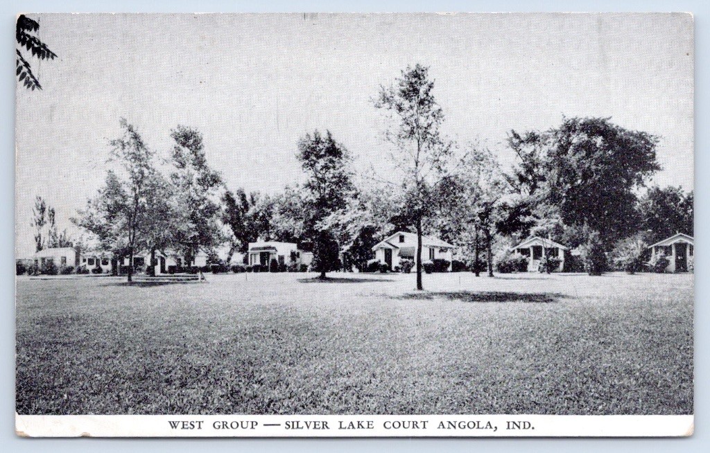 Angola Indiana Silver Lake Court West Group Cottages Steuben County Postcard