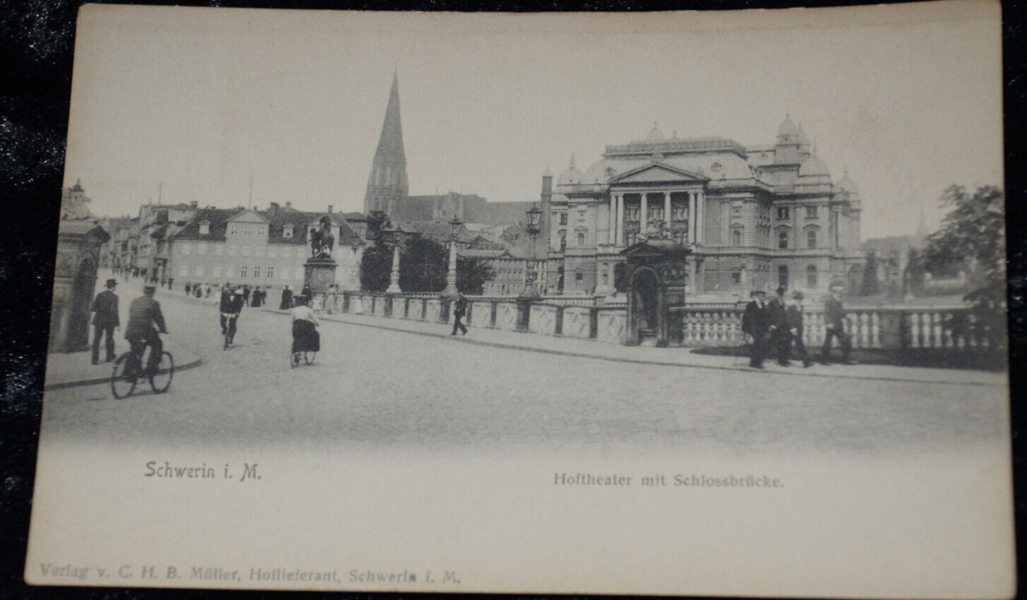 57551 AK Schwerin In Mecklenburg Hoftheater With Schlossbrücke 1920