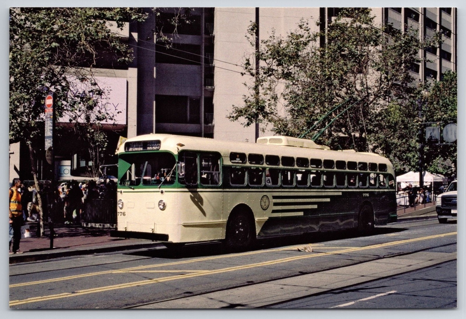 MTC San Francisco 1950 Marmon-Herrington Trolleybus #776 Postcard Muni Bus