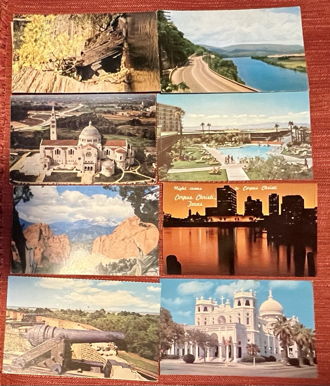 Vintage 1940-60’s Assorted Souvenir & Sightseeing 89 Postcards 3 Booklets
