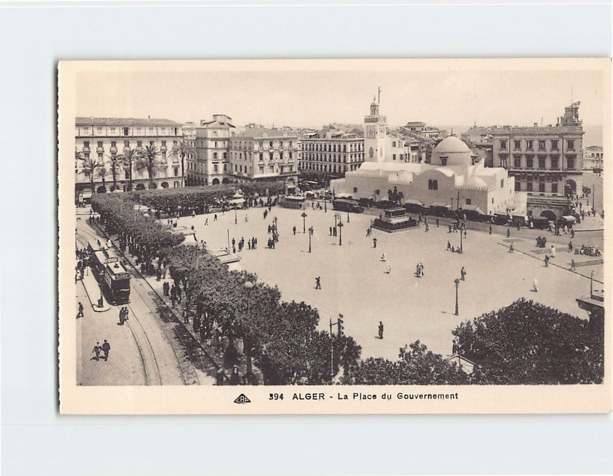 Postcard Place du Gouvernement Algiers Algeria