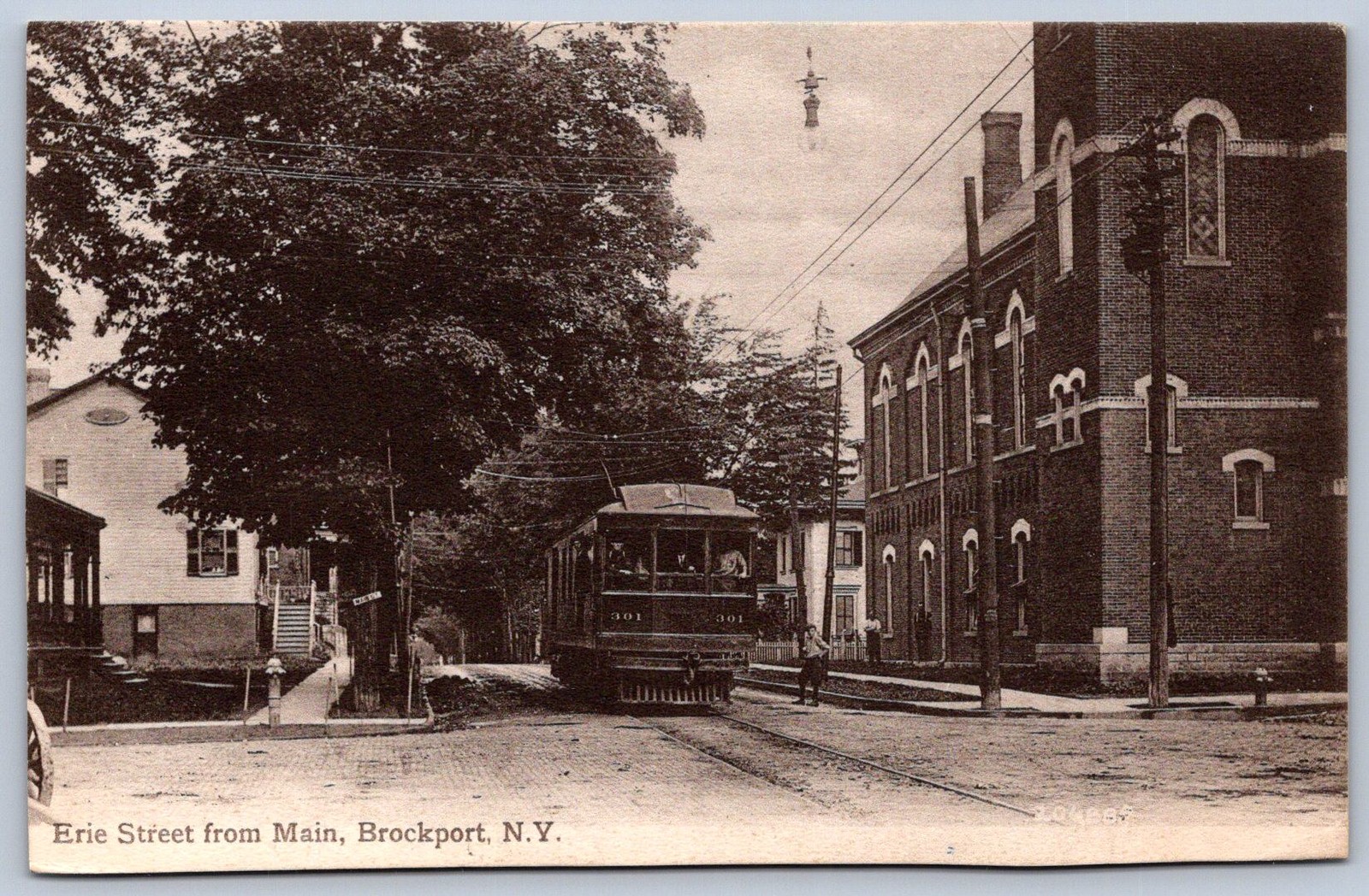 K11/ Brockport New York Postcard c1910 Erie St Main Trolley Stop 416