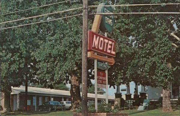 Bremen, Georgia GA Green Oaks Motel Chrome Original Vintage Postcard