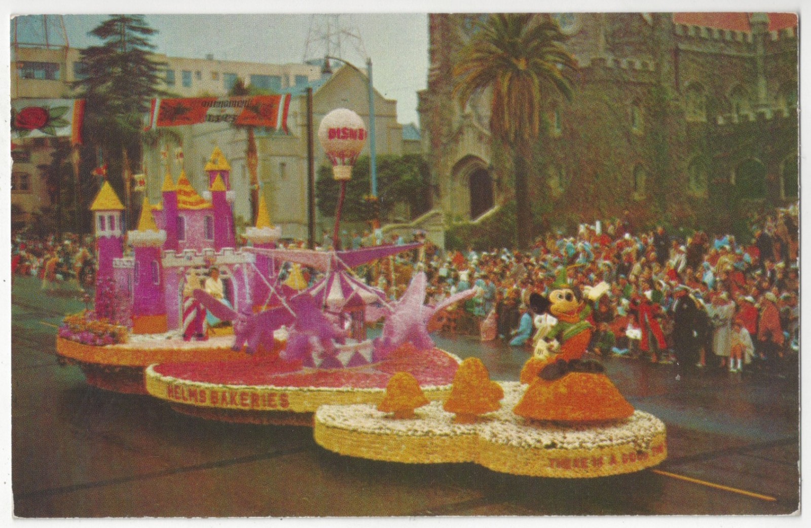 1955 Pasadena Tournament of Roses, California – Disneyland Float, Mickey Mouse