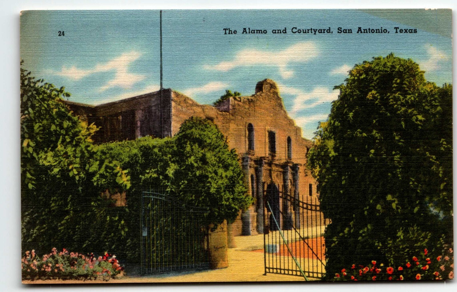 The Alamo and Courtyard San Antonio TX Texas Linen Postcard UNP 1954