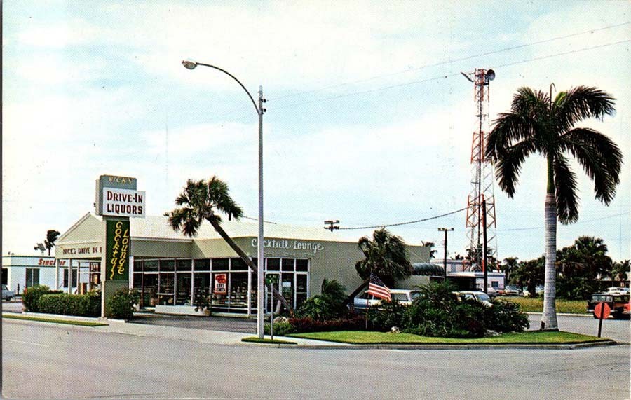 Naples FL postcard NICK’S DRIVE-IN LIQUORS & SWAMP BUGGY LOUNGE j/05 AW2820