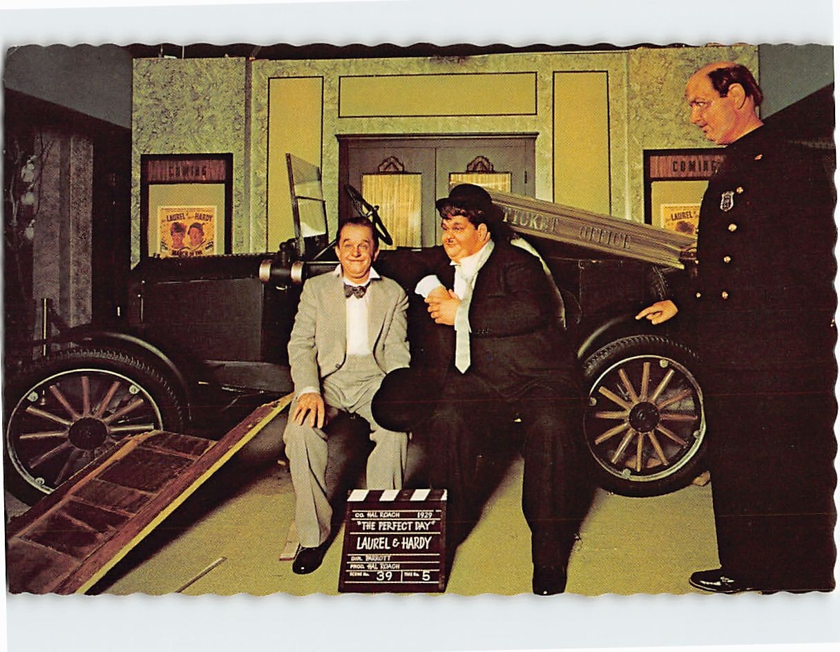 Postcard Stan Laurel and Oliver Hardy, “The Perfect Day”, Stars Hall Of Fame, FL