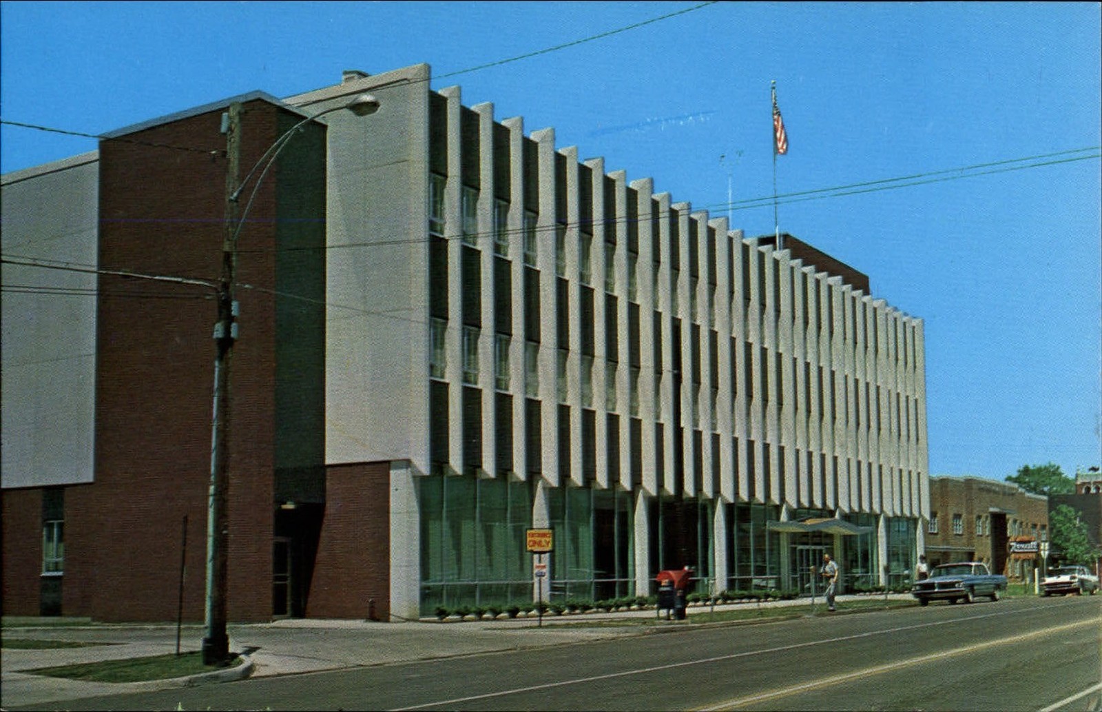 Post Office & Federal Building Tupelo Mississippi ~ 1950-60s vintage postcard
