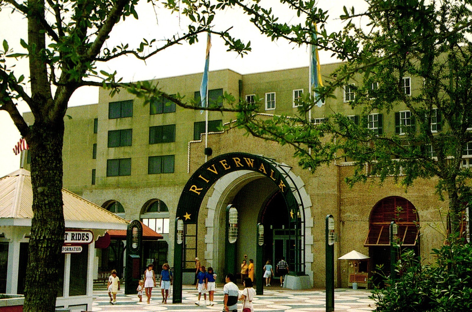 Riverwalk Louisiana Postcard