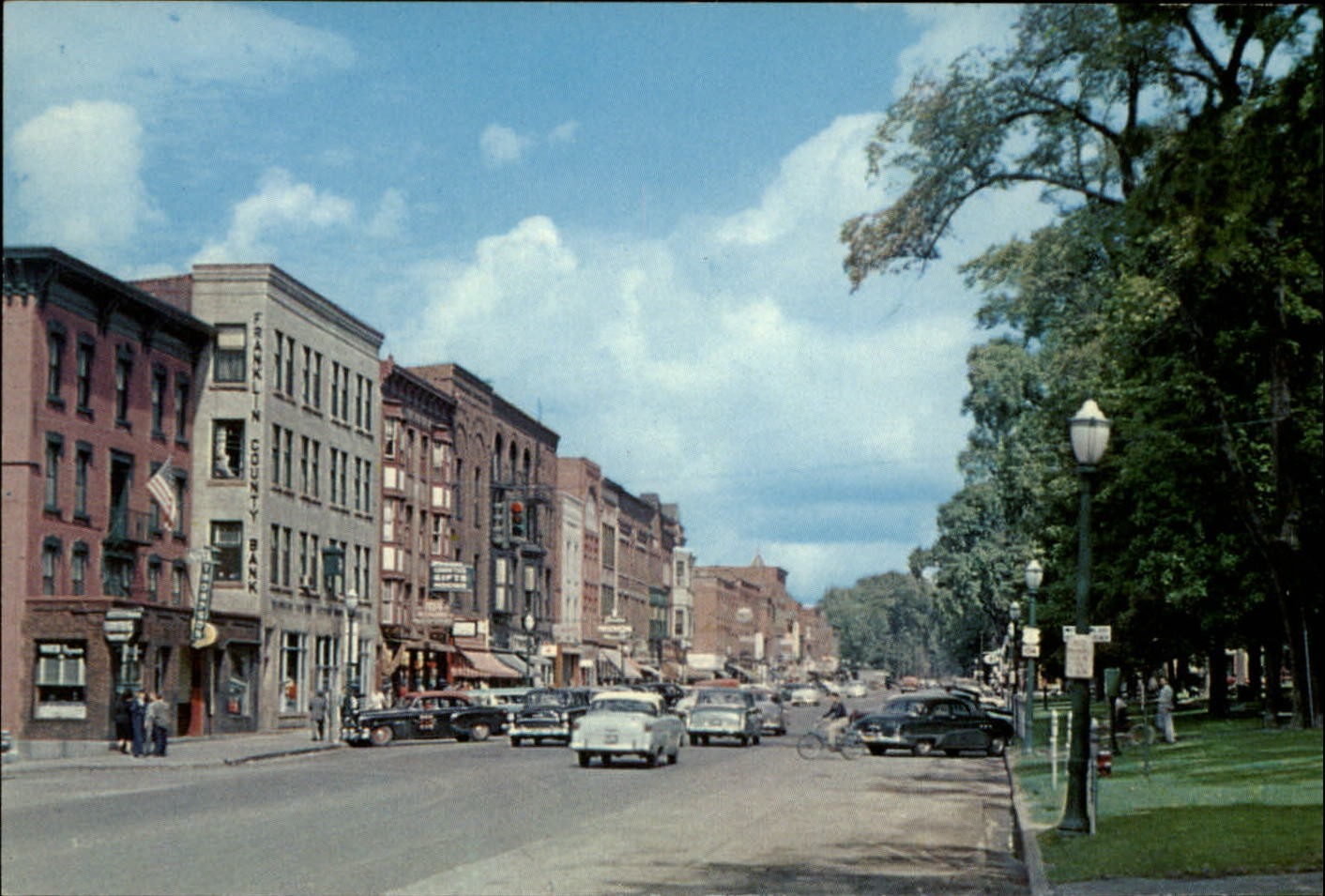 St Albans Vermont ~ Main St looking North ~ 1950s cars ~ unused postcard