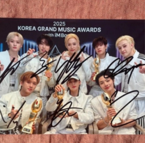 Stray Kids Autograph Photo Signature Fidelity 7 Inch Collection Gift Stray Kids