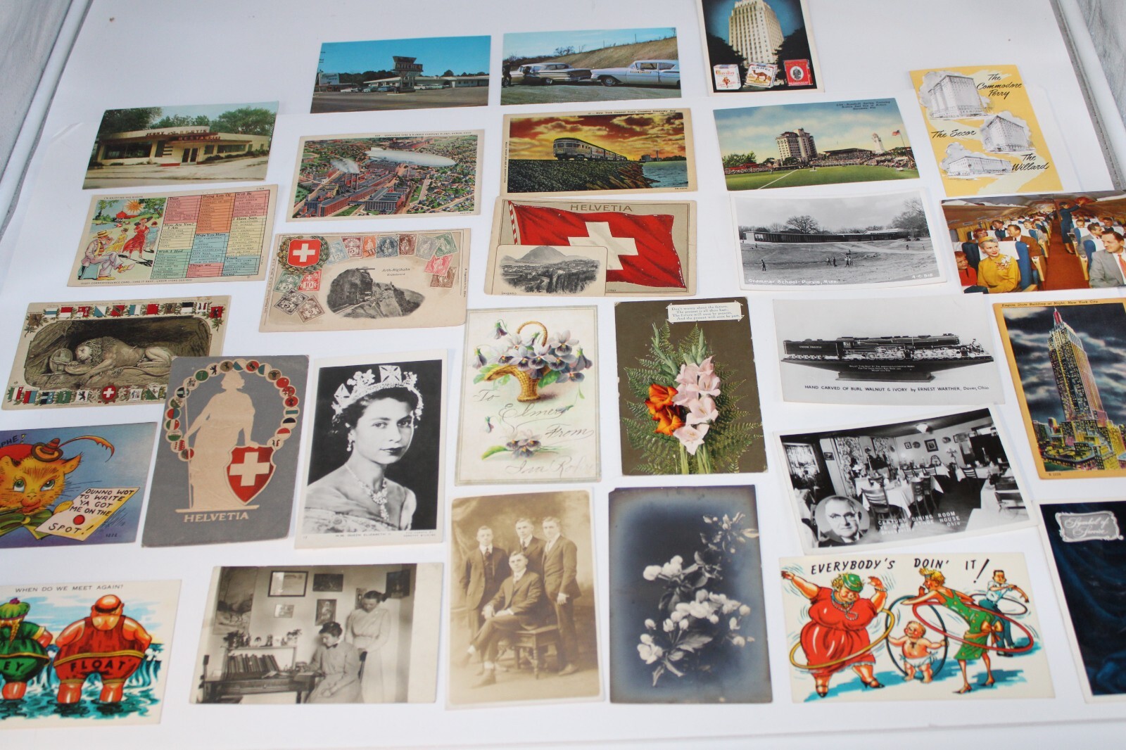 Post Card Vintage Lot of 25 unique and rare, est 1940’s-1960’s (L36)