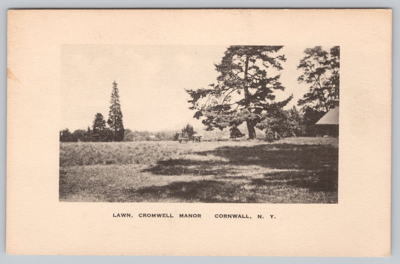 Cromwell Manor Lawn, Cornwall NY New York, 1930s Albertype Postcard