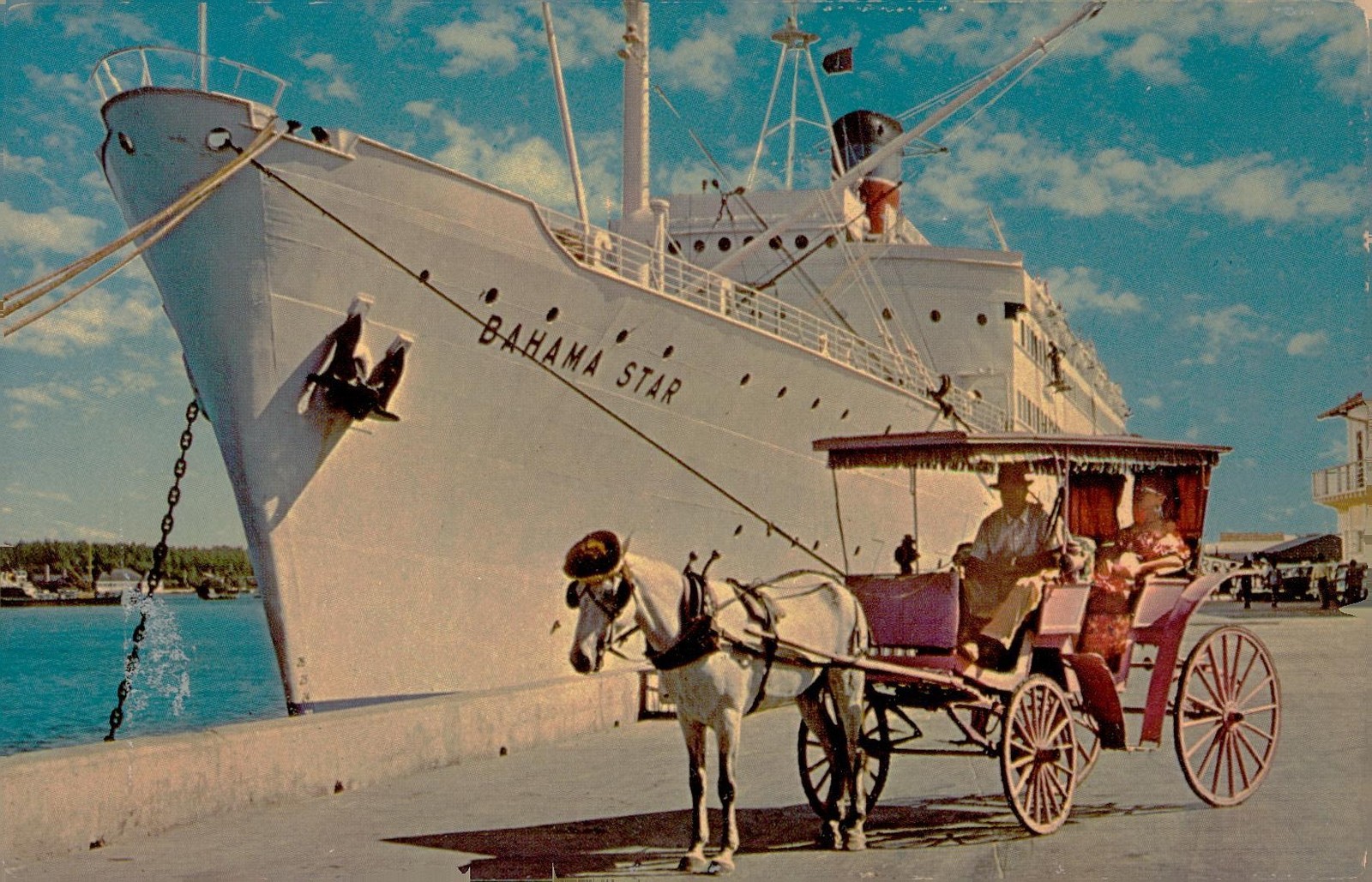 Cruise Ship S/S Bahama Star & Carriage, c1950, Nassau, Dexter Press, Inc.