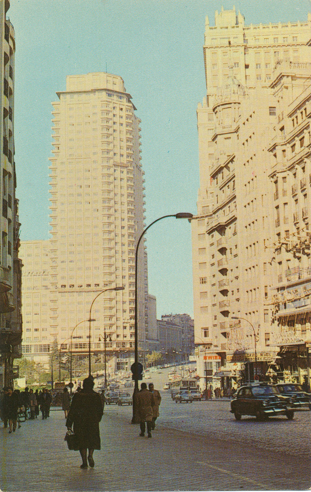 SPAIN MADRID -street scene- postcard