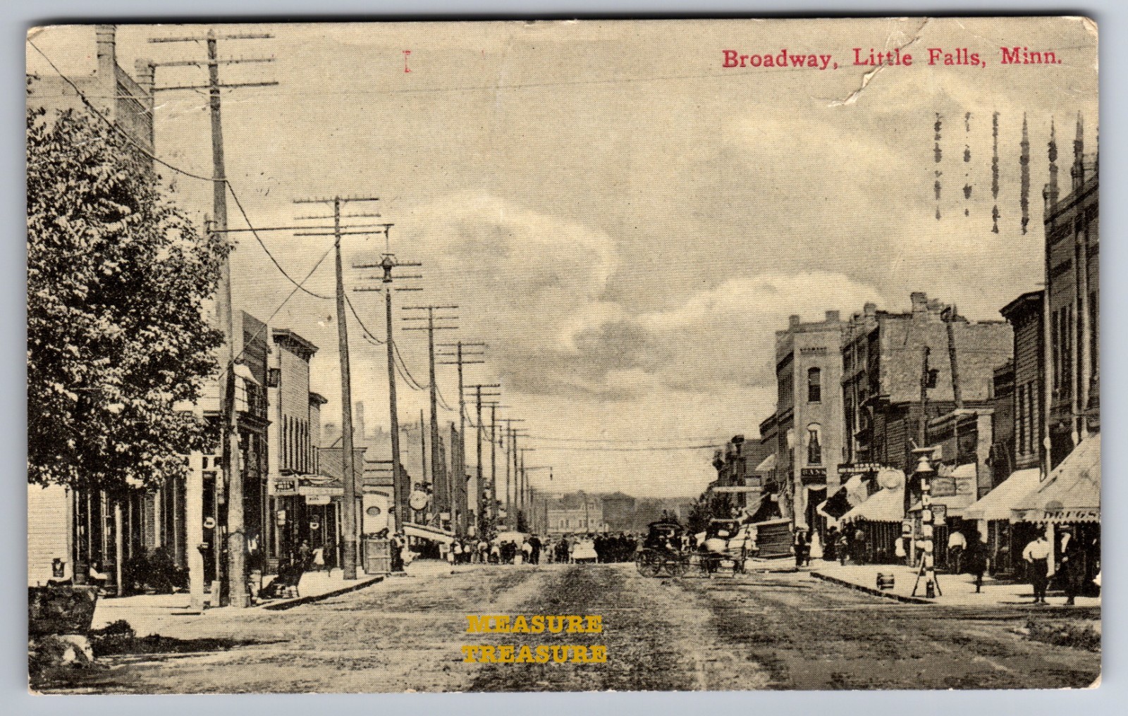 C.1912 LITTLE FALLS, MN BROADWAY STREET WAGON SHOPS DRUGSTORE Postcard Q21