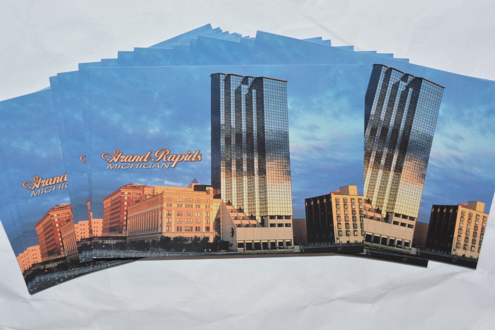 BULK LOT (25) Amway Grand Hotel in Grand Rapids, Michigan Postcards