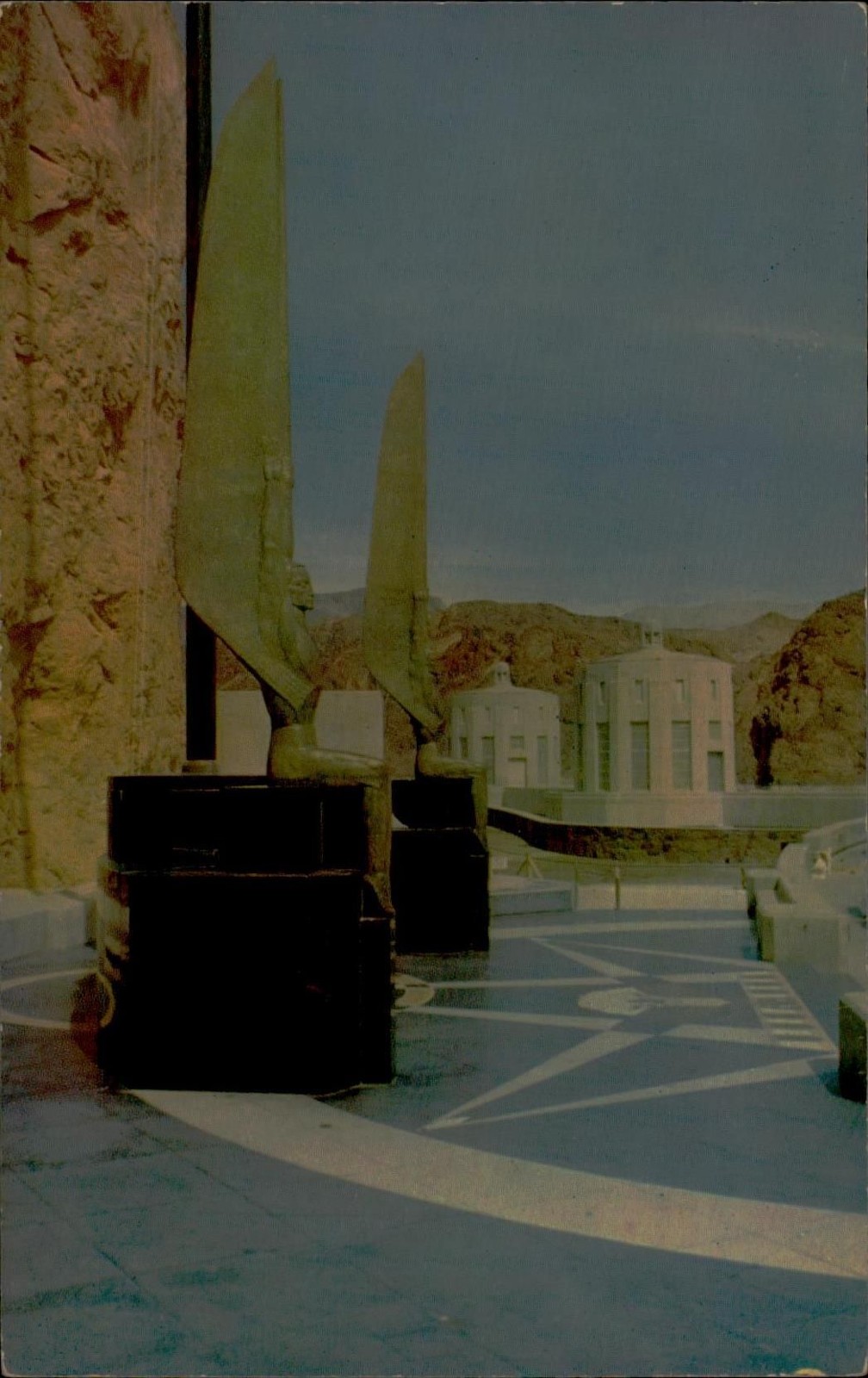 Hoover Dam Figures of the Republic Postcard Nevada Kodachrome C2123 Unposted