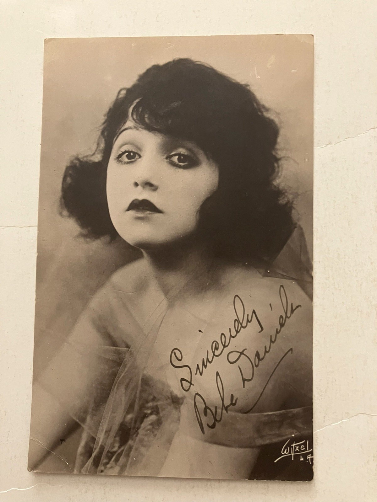 Early 1900’s Bebe Daniels Moviestar Original Signature On Printed Postcard