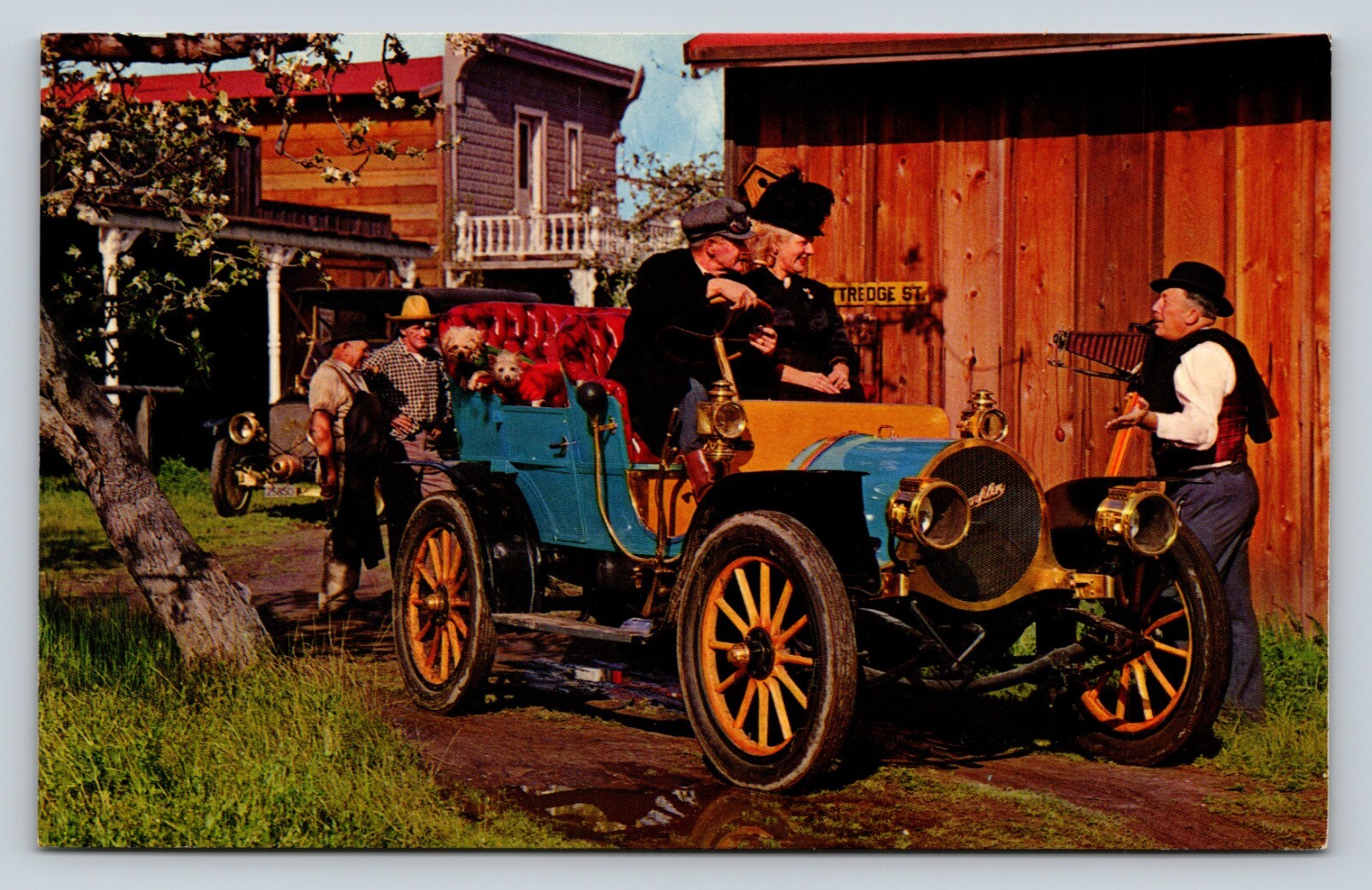 The 1910 Franklin Model G, 18 H.P., 4 Cyl ~ Dogs In The Back VINTAGE Postcard