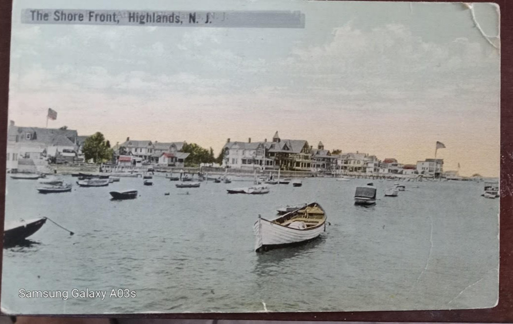 Shore Front Highlands, NJ Post Card- New- Mid 20th Century. Good Condition