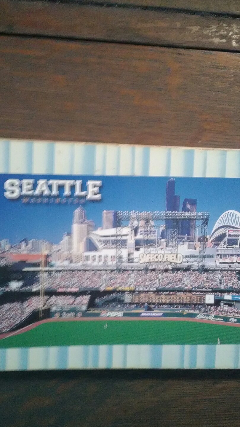 post card HOME OF THE SEATTLE MARINERS SAFECO FIELD SEATTLE WASHINGTON