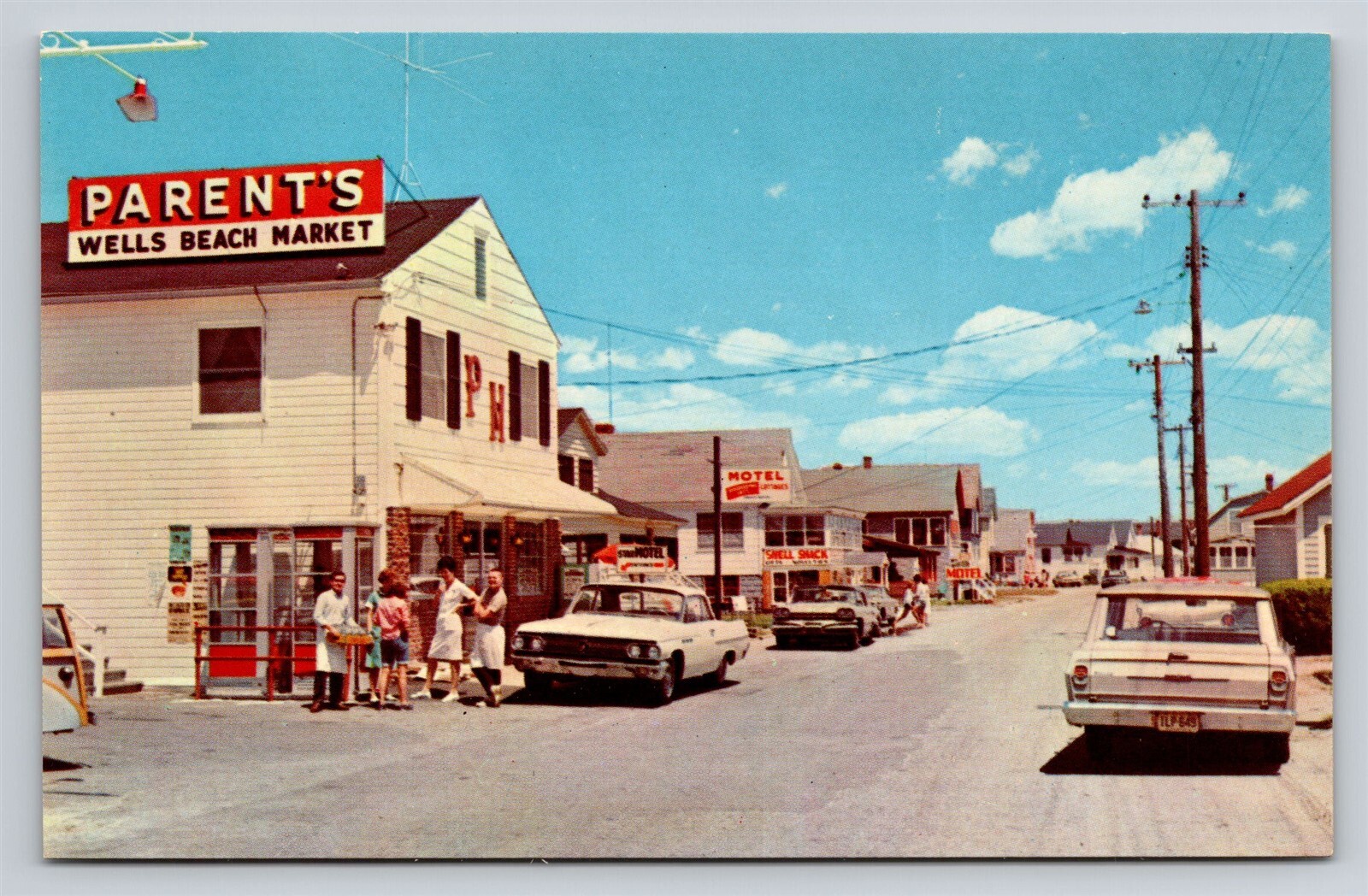Wells Beach ME Atlantic Avenue Street View Parents Beach Market Vtg Postcard
